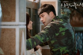 JIUYOU.COM-亚洲男子篮球锦标赛上，印度和台湾队激战正酣，青年力量崭露头角