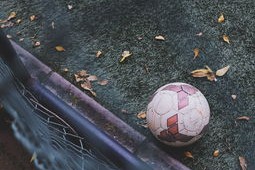 JIUYOU GAMING-青少年足球兴趣培养不够重视，青少年足球兴趣培养不够重视的原因